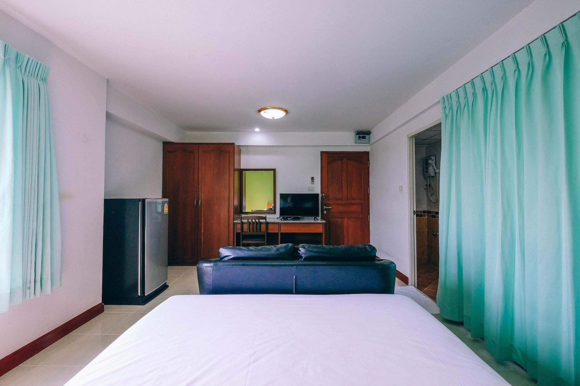 Golden House @ On-Nut Station Motel Bangkok Luaran gambar