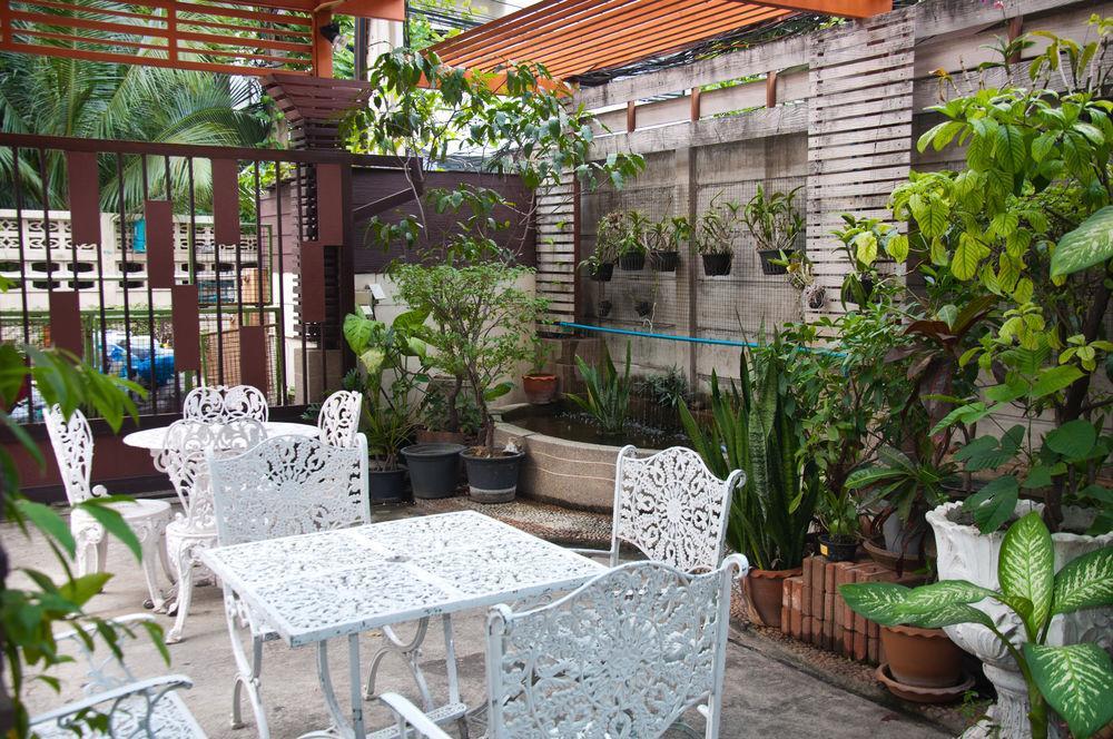 Golden House @ On-Nut Station Motel Bangkok Luaran gambar