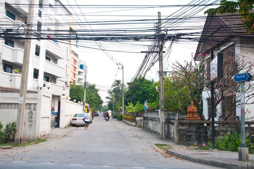 Golden House @ On-Nut Station Motel Bangkok Luaran gambar