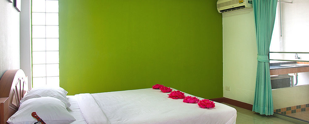 Golden House @ On-Nut Station Motel Bangkok Luaran gambar