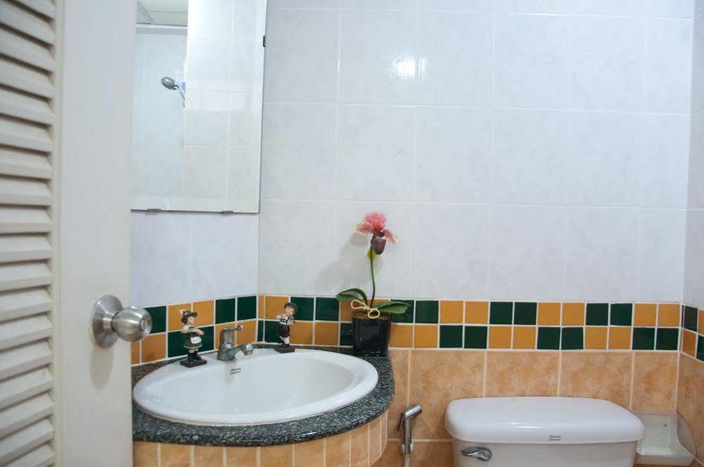 Golden House @ On-Nut Station Motel Bangkok Luaran gambar